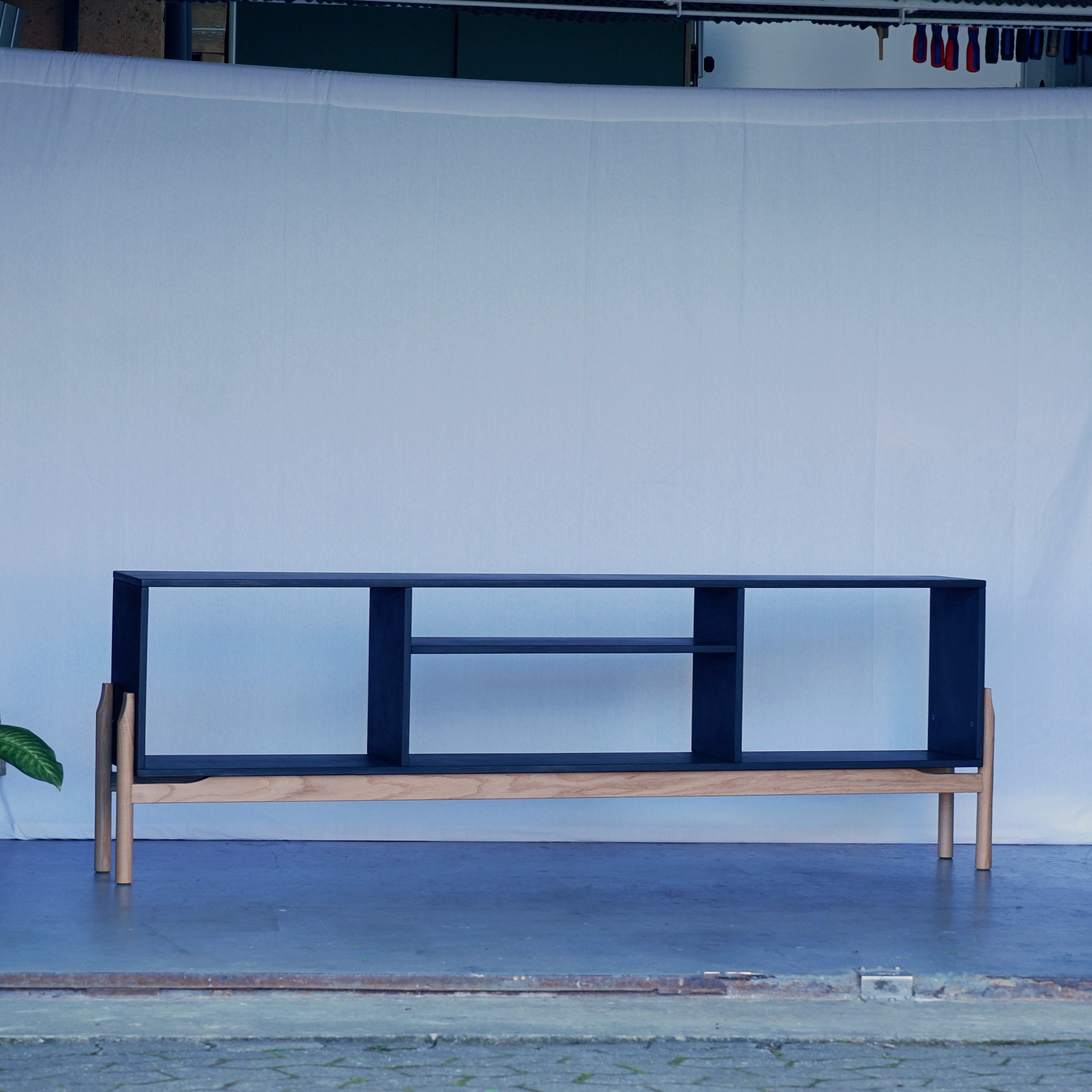 Regale / Sideboards