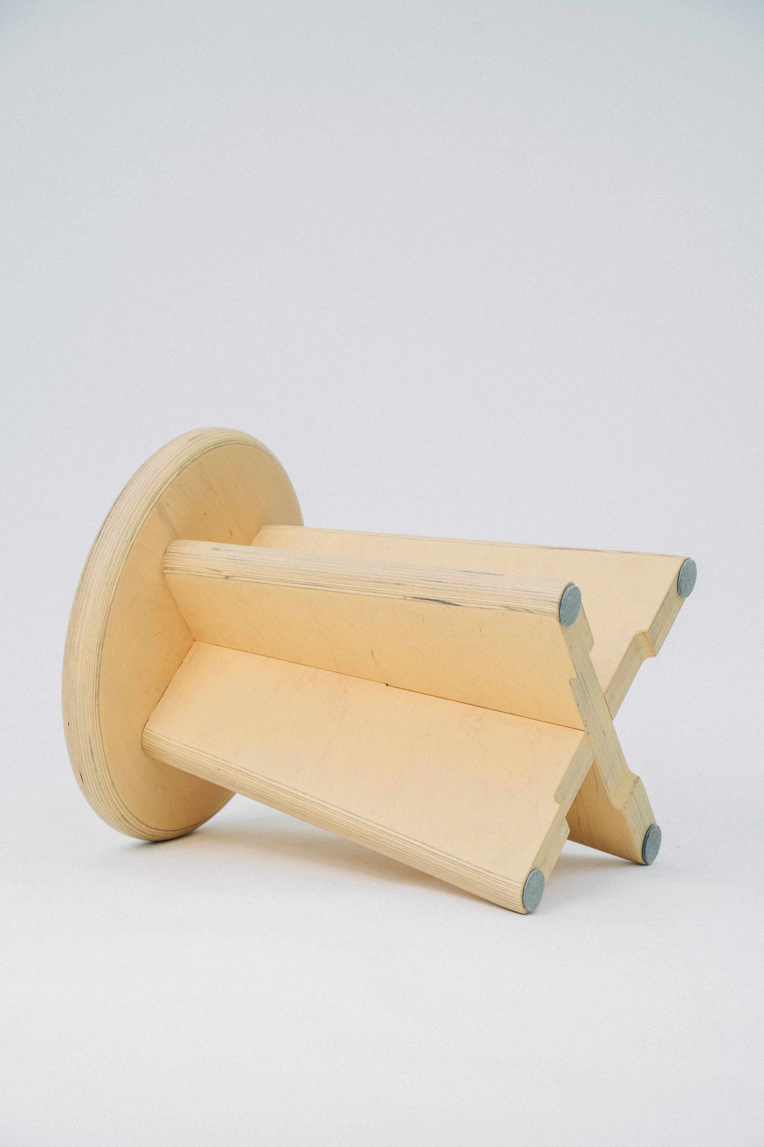 Runder Esstisch mit Hockern aus Birke Multiplex