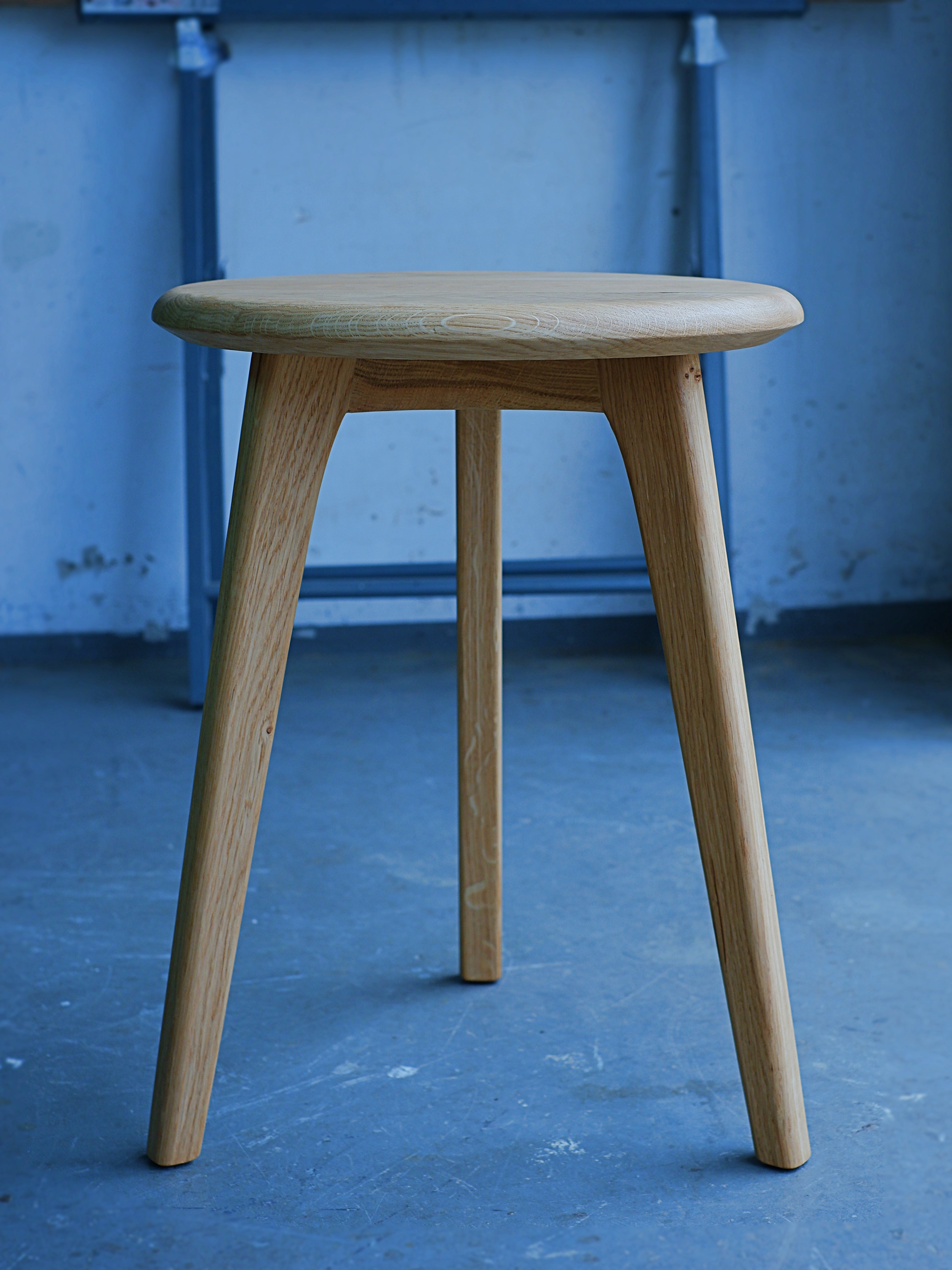 Massivholz Hocker 38cm ⌀ aus Eiche, Altholz, Schnurbaum