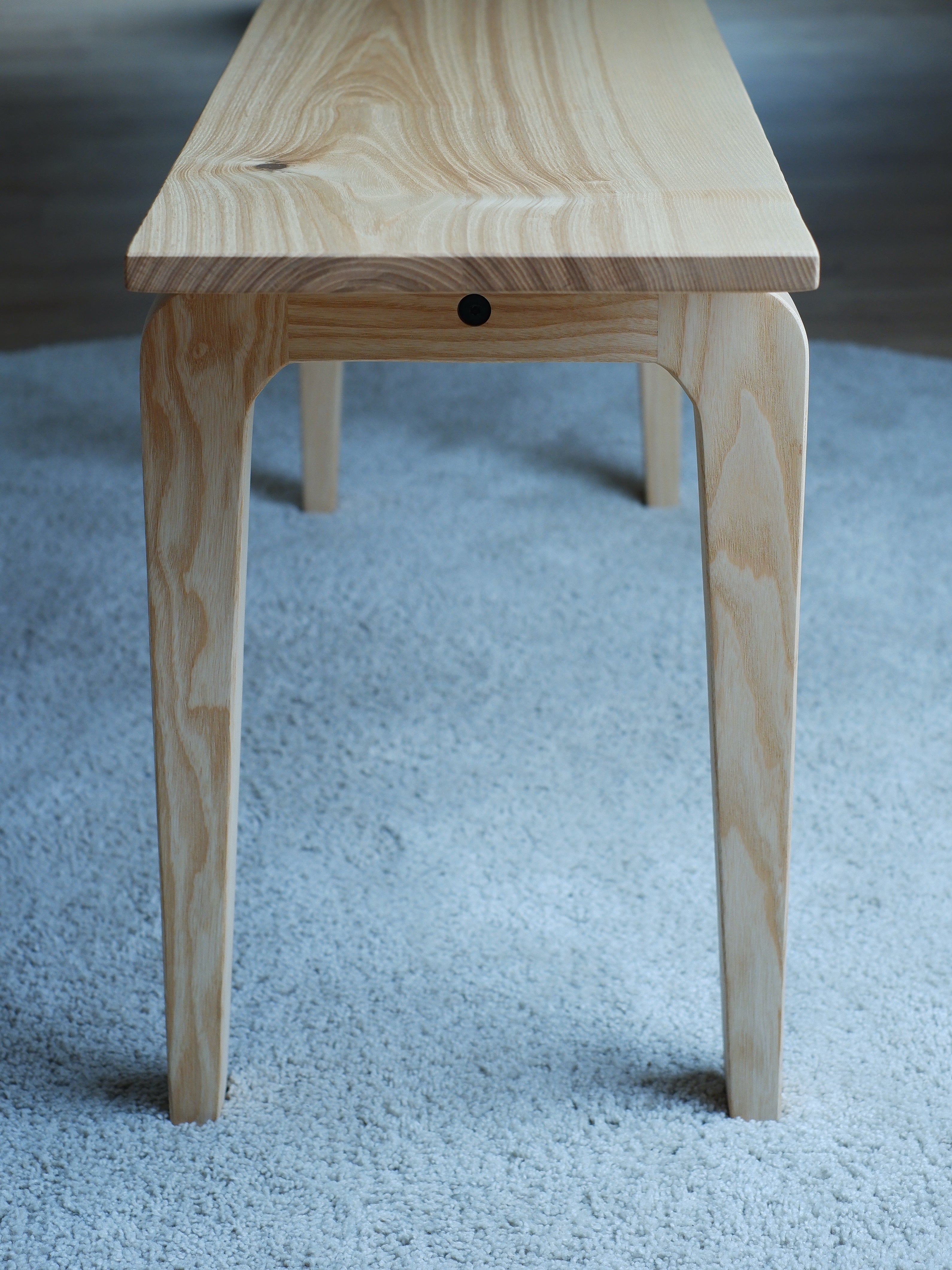 Massivholz Sitzbank aus Esche / Schnurbaum