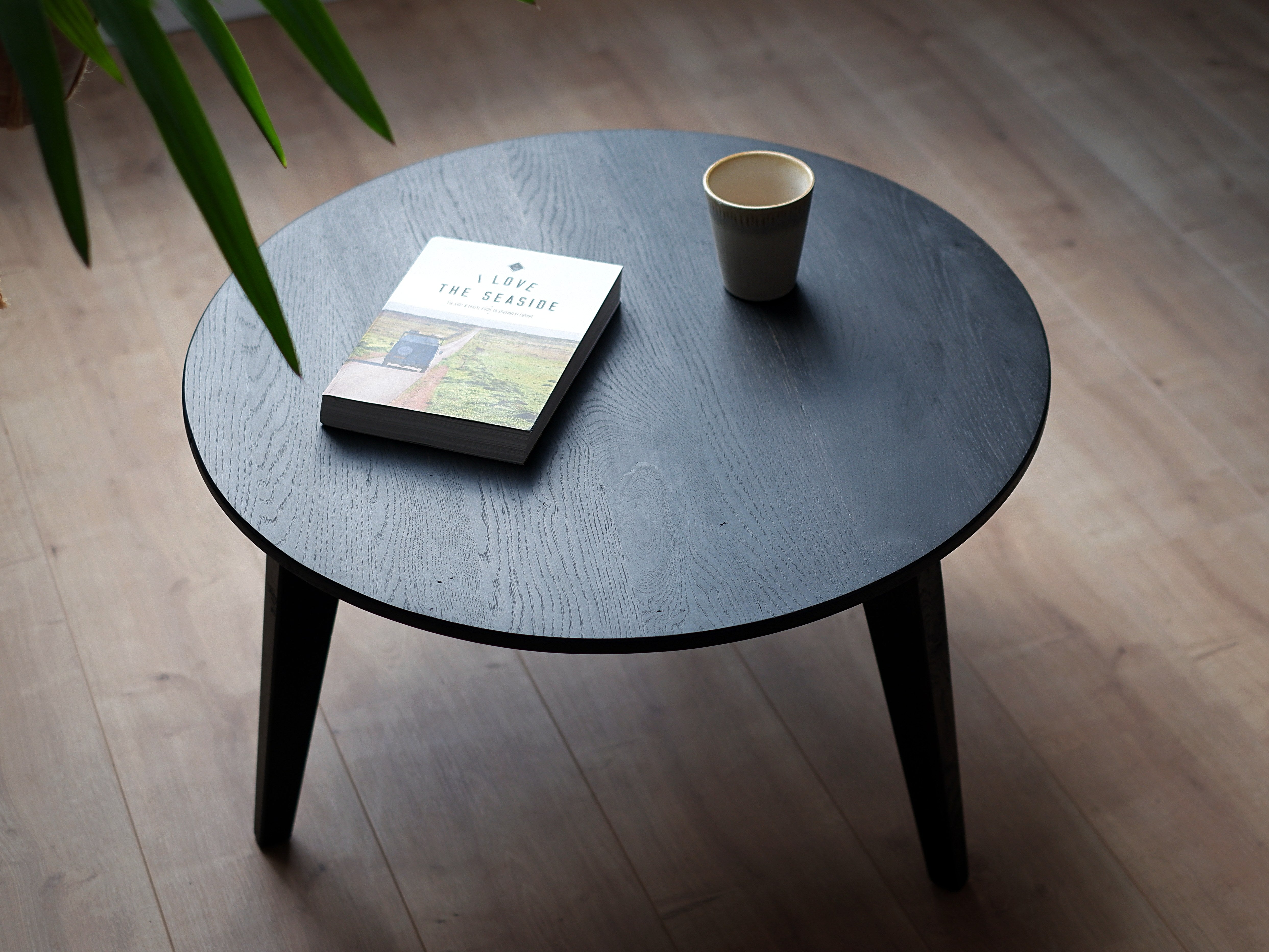 Runder Couchtisch 70cm⌀ aus Eichenholz