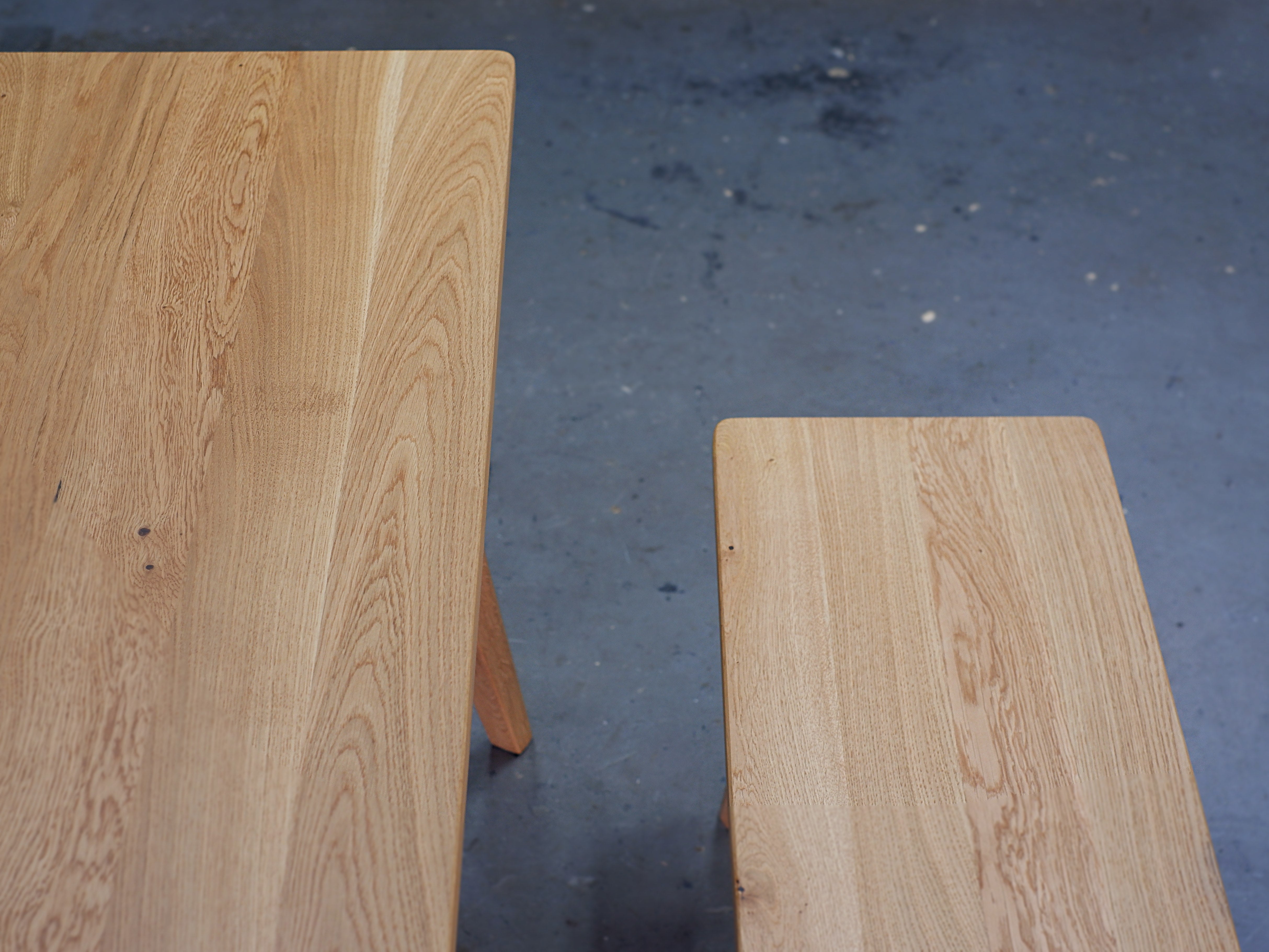 Esstisch und Sitzbank Set aus massiver Eiche