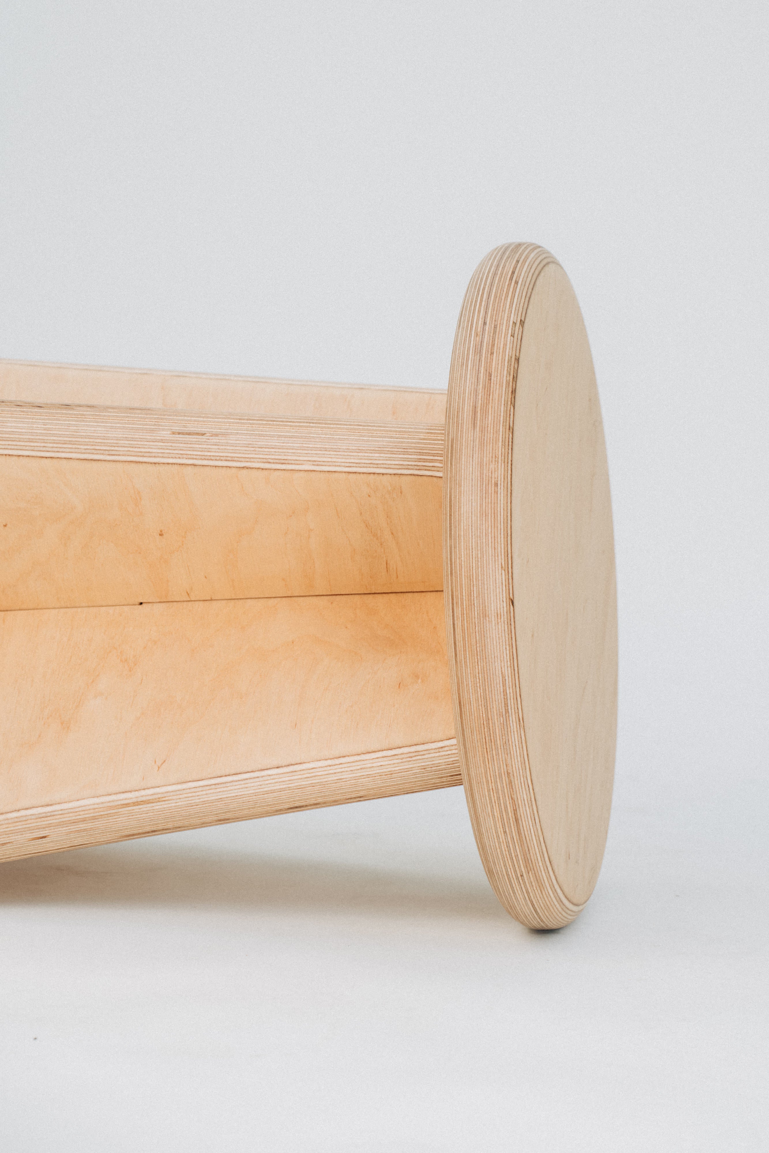 Sitzhocker/ Beistelltische aus Multiplex Birkenholz handgefertigt in versch. Farben