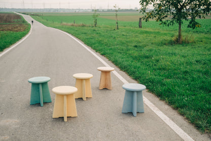 Sitzhocker/ Beistelltische aus Multiplex Birkenholz handgefertigt in versch. Farben
