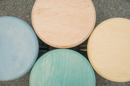 Rundes Esstisch-/Hocker Ensemble aus Multiplex Birkenholz handgefertigt in versch. Farben