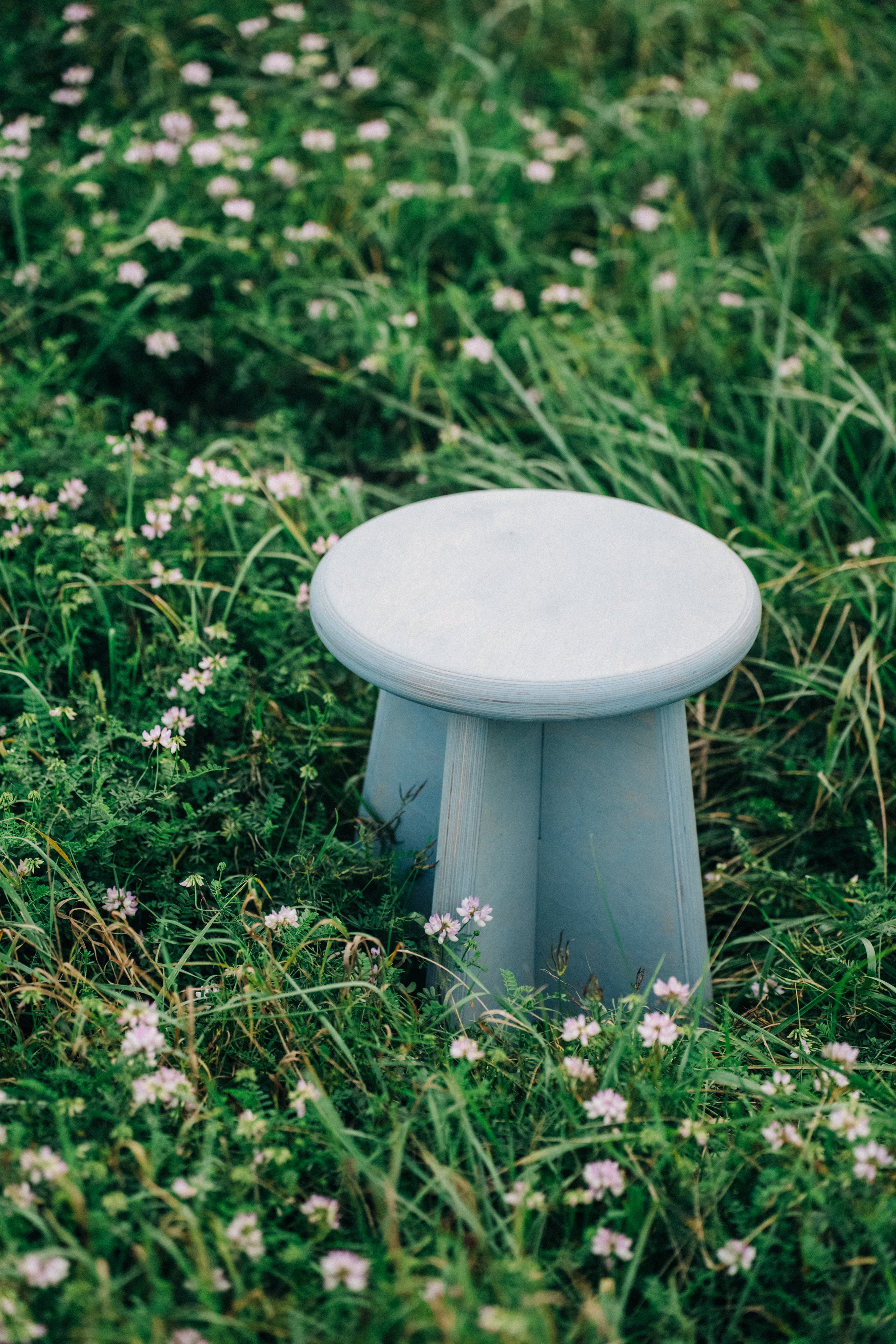 Sitzhocker/ Beistelltische aus Multiplex Birkenholz handgefertigt in versch. Farben