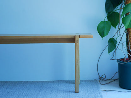 Sitzbank aus Eiche Massivholz - minimalistisch & geradlinig