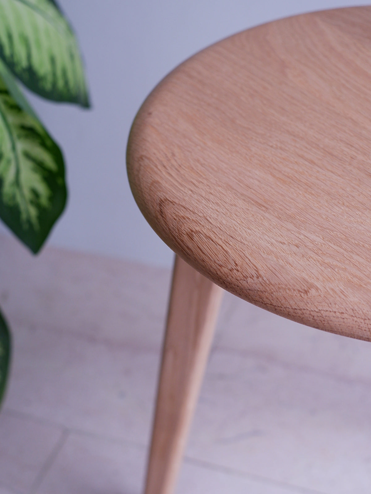 Massivholz Hocker 38cm ⌀ aus Eiche, Schnurbaum
