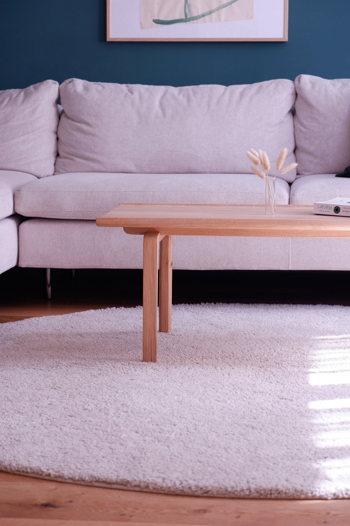 Eleganter Couchtisch aus massivem Eichenholz – handgefertigt