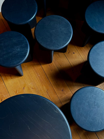 Rundes Esstisch-/Hocker Ensemble aus Multiplex Birkenholz handgefertigt in versch. Farben